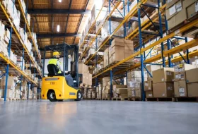 Safety guide for working with dangerous goods on forklifts