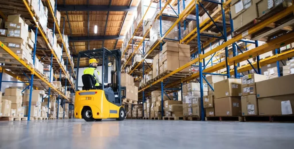 Safety guide for working with dangerous goods on forklifts