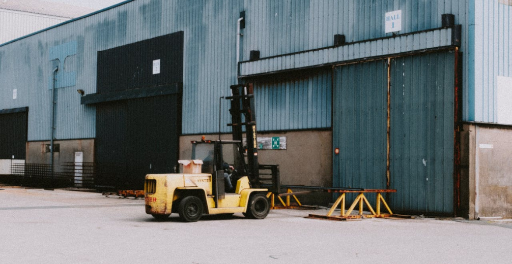 Challenges of operating a forklift in winters