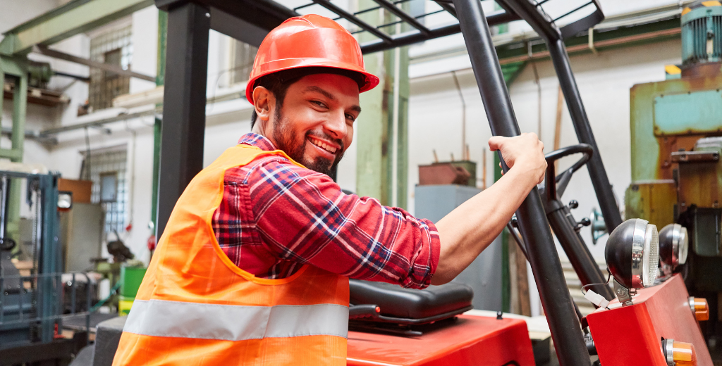 Enhancing Warehouse Efficiency with Expert Forklift Handling Tips in Mississauga